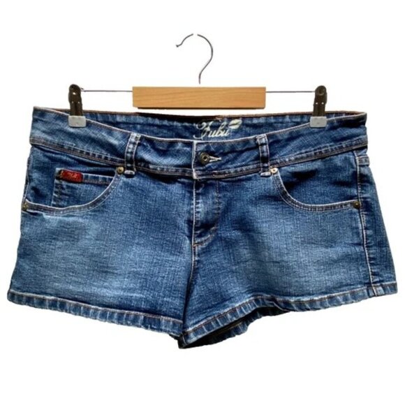 Fubu Y2K Denim Jean Shorts Women's Sz 15/16 Blue 5 Pocket 2" Inseam Vintage EUC - Picture 1 of 7